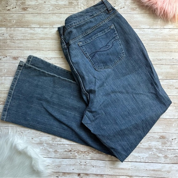 St. John’s Bay Boot Cut Jeans | Women’s 22W - Picture 1 of 11